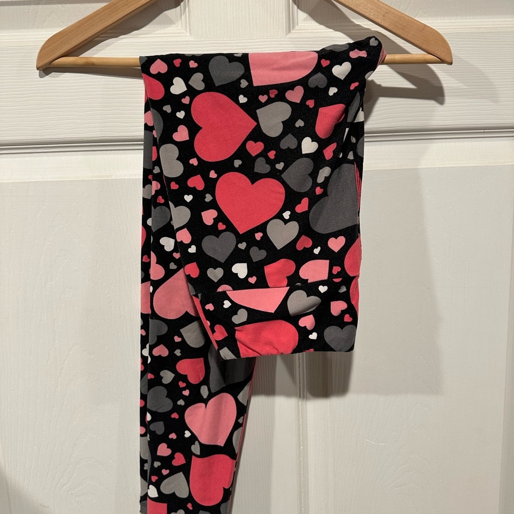 LuLaRoe Black and Pink Heart Leggings